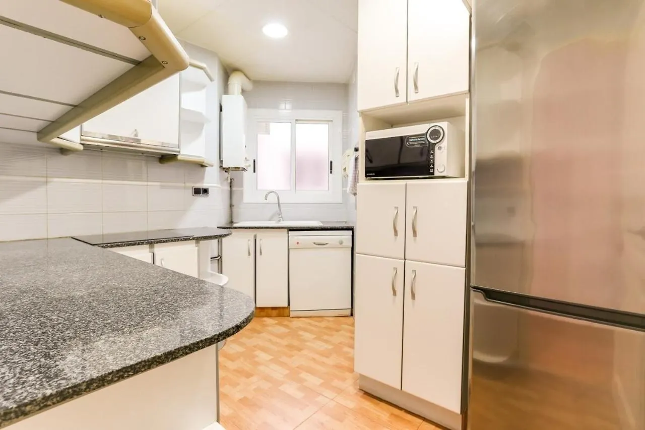 Luminous 2 Bedroom Next To Sagrada Familia Barcelona Apartmán