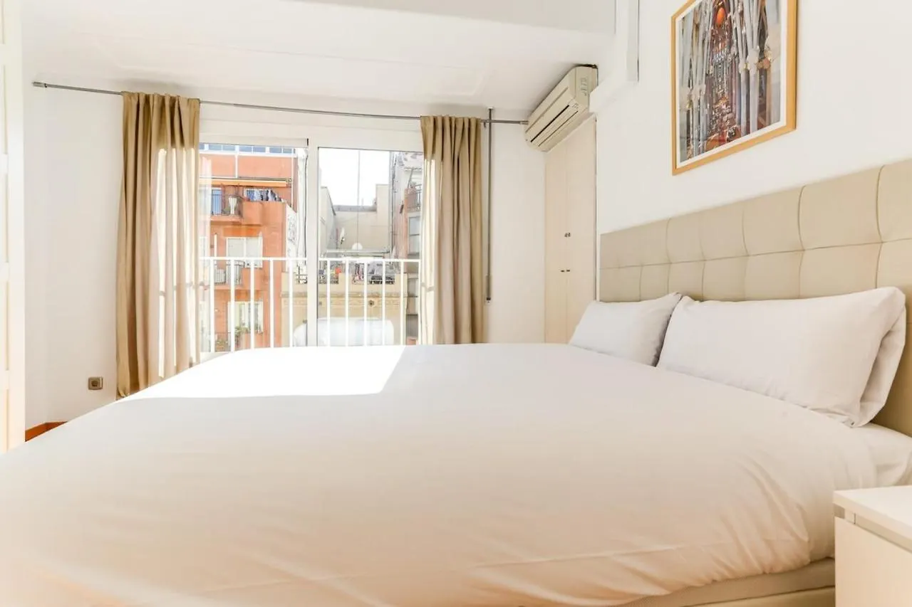 Luminous 2 Bedroom Next To Sagrada Familia Barcelona 0*,  Spain